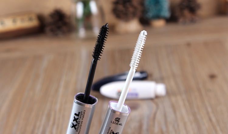 Double-Ended Mascara Black And White Brush Head Thick Mascara-f8bc1c30eae2b72018fb0316e942413a