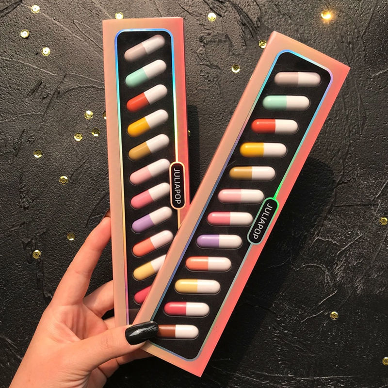 Popular Affordable Capsule Lipstick Suitable For Plain Makeup-9b78d0042cda621c23594643a2bd8da3