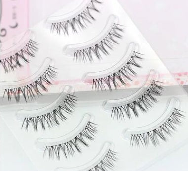 Short cross-cut half-eye curling eyelashes-d1d294b35698ef5db020613517bde226
