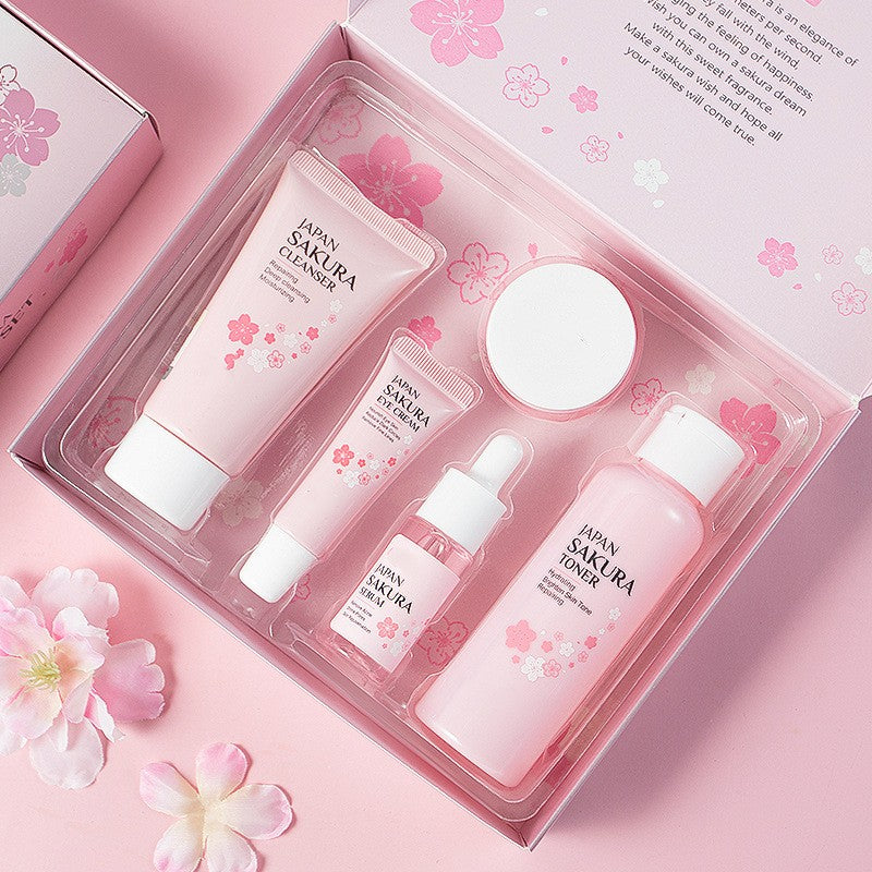 Moisturizing And Moisturizing Face Cream Skin Care Kit-70939a1caa52ccece3d3ef3a8d0ba4b3