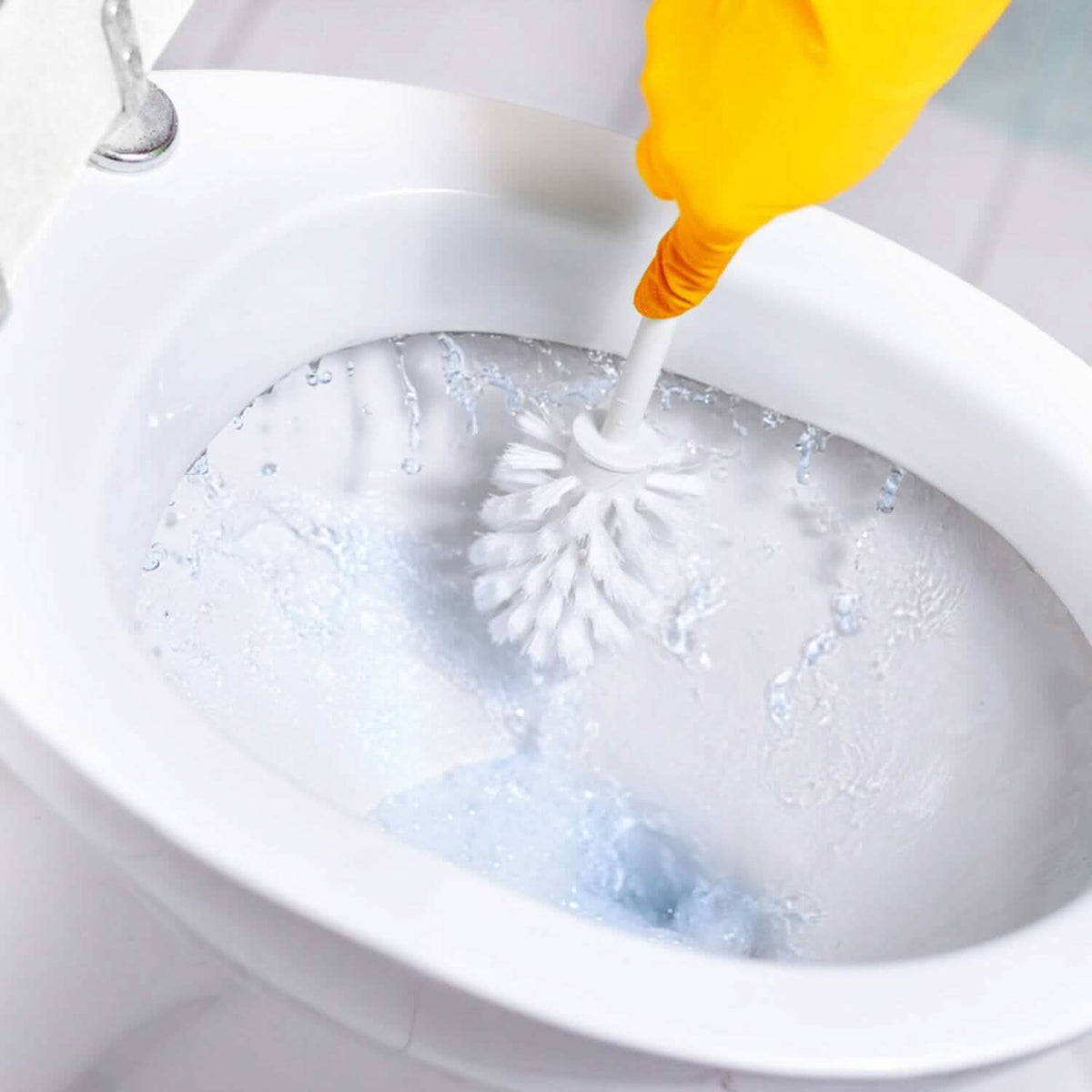 2-in-1 Toilet Plunger and Brush Combo Set with Ventilated Holder-2-in-1 Toilet Plunger and Brush Combo Set with Ventilated Holder