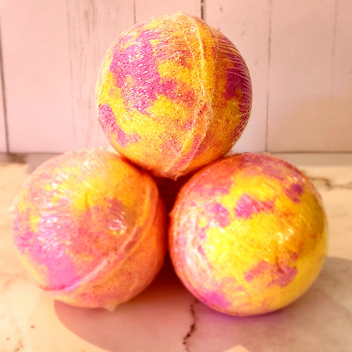 Relax + Restore Soak Bomb – Honeysuckle-Relax + Restore Soak Bomb – Honeysuckle