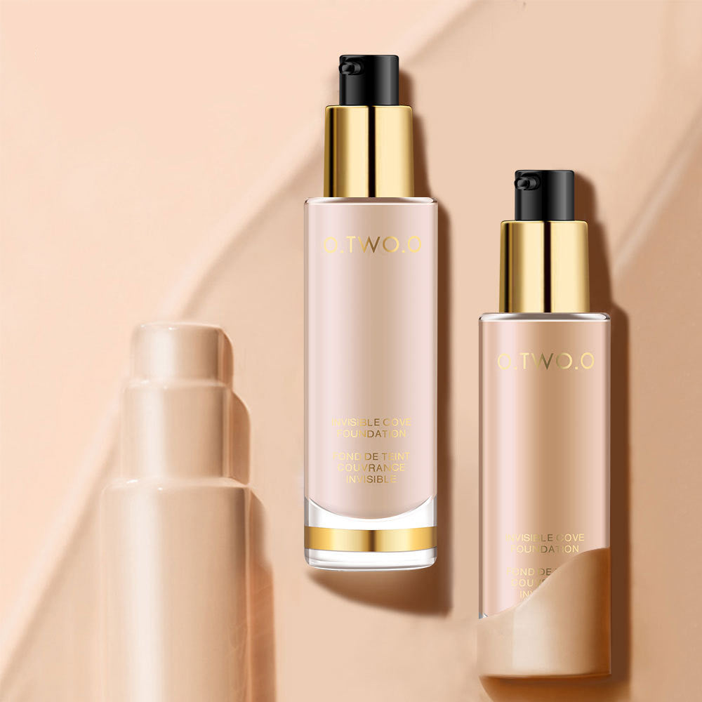 Clear and moisturizing liquid foundation-80df8222c1b30f736f71602a65a80c7d
