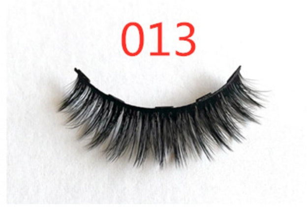A Pair Of False Eyelashes With Magnets In Fashion-5a9b914d5a7c9ca8c8a9049bd904c2c8