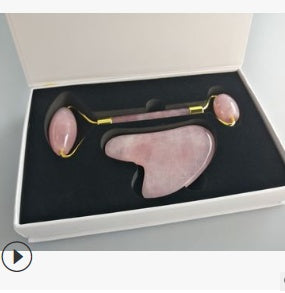 Jade Roll Massager Relieves Facial Tension-b48f65df7e28eccd22b1bb9bbd38e733
