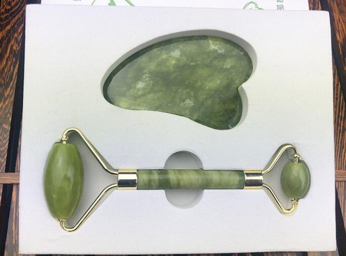 Jade Roll Massager Relieves Facial Tension-9ecd395e11b97ae2eec03aa950131b6