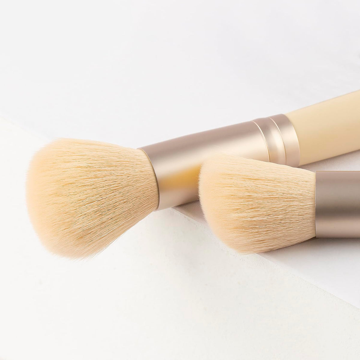 Real Perfection Makeup Brush Set 16 Pcs with 1 Eyebrow Razor Premium Synthetic Foundation Powder Concealers Eyeshadow Blush Makeup Brushes Make up Brushes Kit (Pink)-Real Perfection Makeup Brush Set 16 Pcs with 1 Eyebrow Razor Premium Synthetic Foundation Powder Concealers Eyeshadow Blush Makeup Brushes Make up Brushes Kit (Pink)