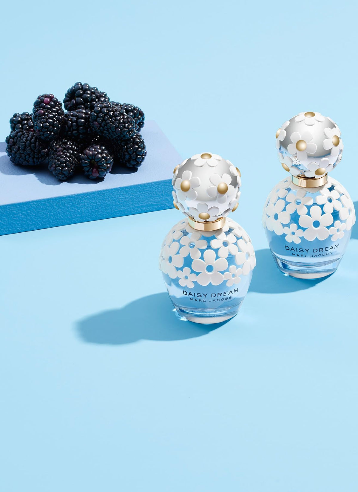 Marc Jacobs Daisy Dream Eau de Toilette – Floral Women's Perfume – With Notes of Blackberry, Jasmine, Lychee & White Woods-Marc Jacobs Daisy Dream Eau de Toilette – Floral Women's Perfume – With Notes of Blackberry, Jasmine, Lychee & White Woods