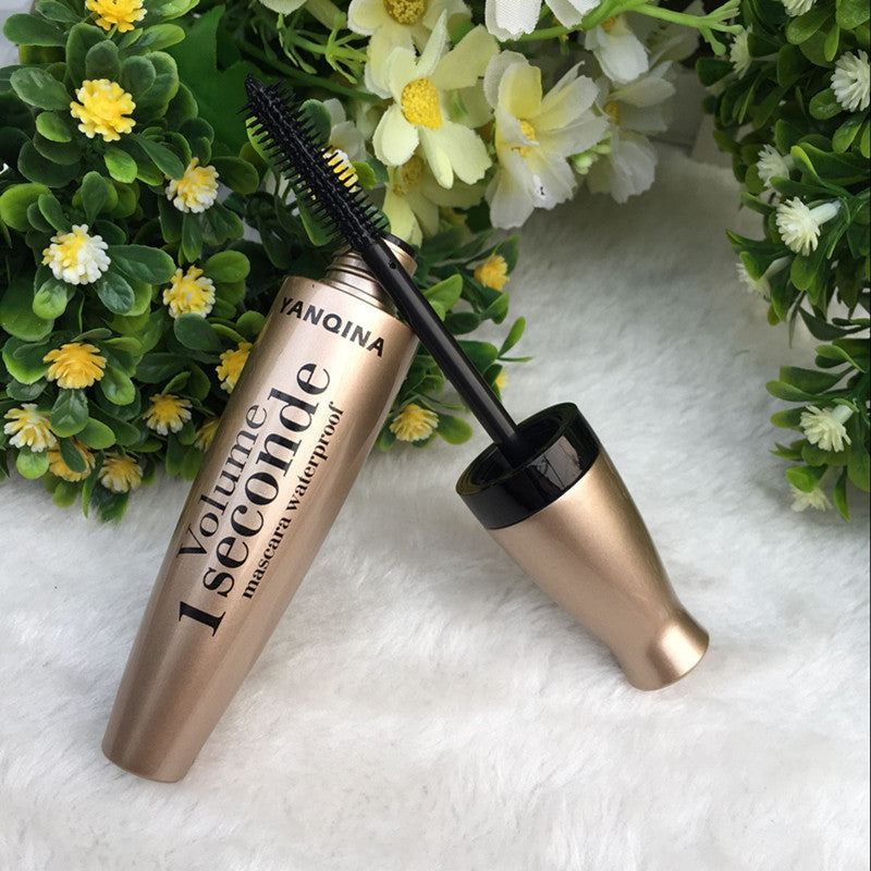 Gold tube mascara-d2ba7b94edd78f997c215bd024b22ea7
