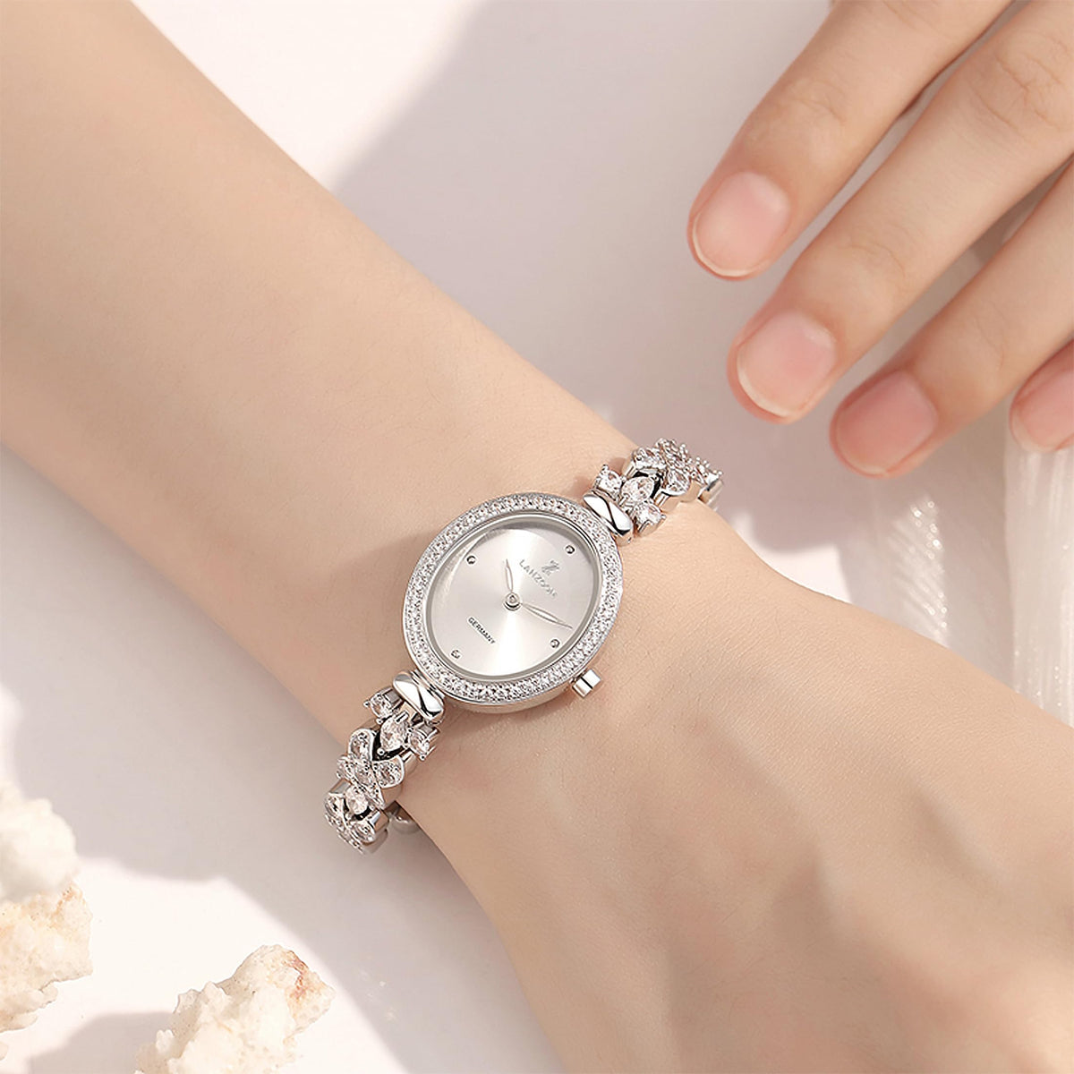 LANZOOM Retro Women's Quartz Watch - Stainless Steel case,Gold Filled, Ideal Gift for Holidays and Special Occasions.-LANZOOM Retro Women's Quartz Watch - Stainless Steel case,Gold Filled, Ideal Gift for Holidays and Special Occasions.