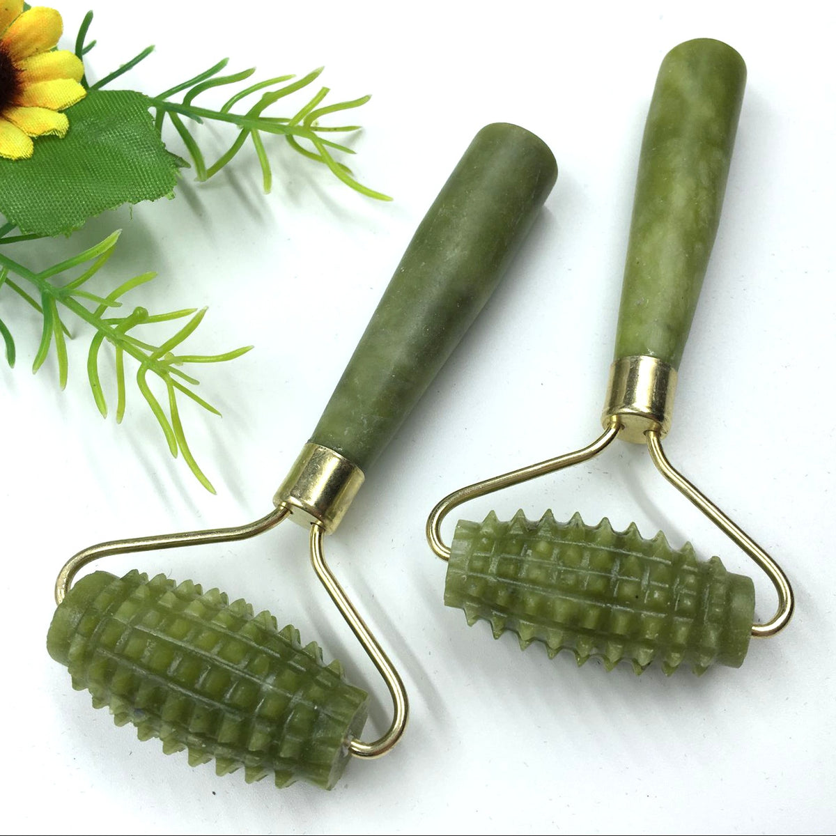 Jade Roller Massager-ed3435190f6573c5f56ce7d01fd13bb