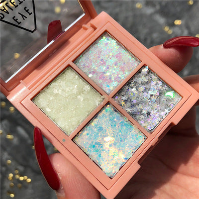 Eye shadow-277da7d9d22554e85a35b166e904d713