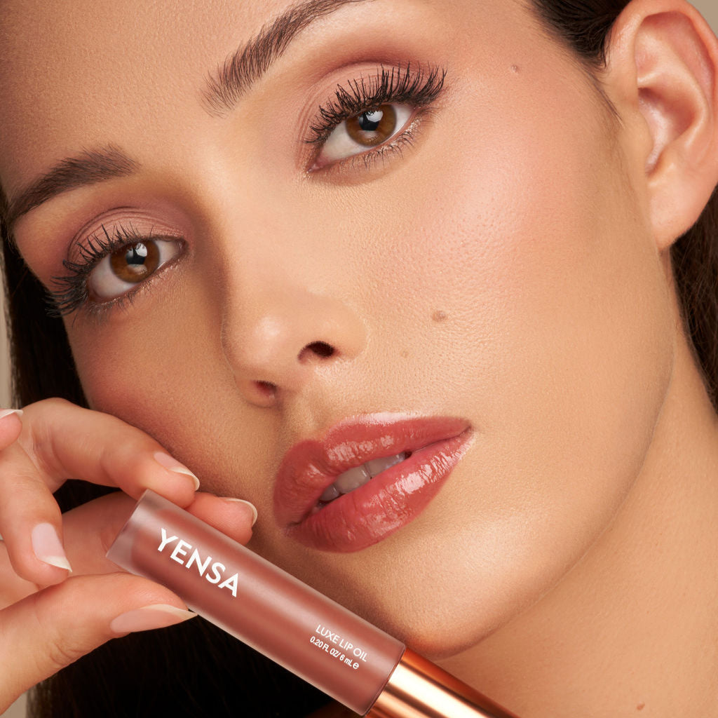 Luxe Lip Nourishing Oil with Hyaluronic + Vitamin E-Luxe Lip Nourishing Oil with Hyaluronic + Vitamin E
