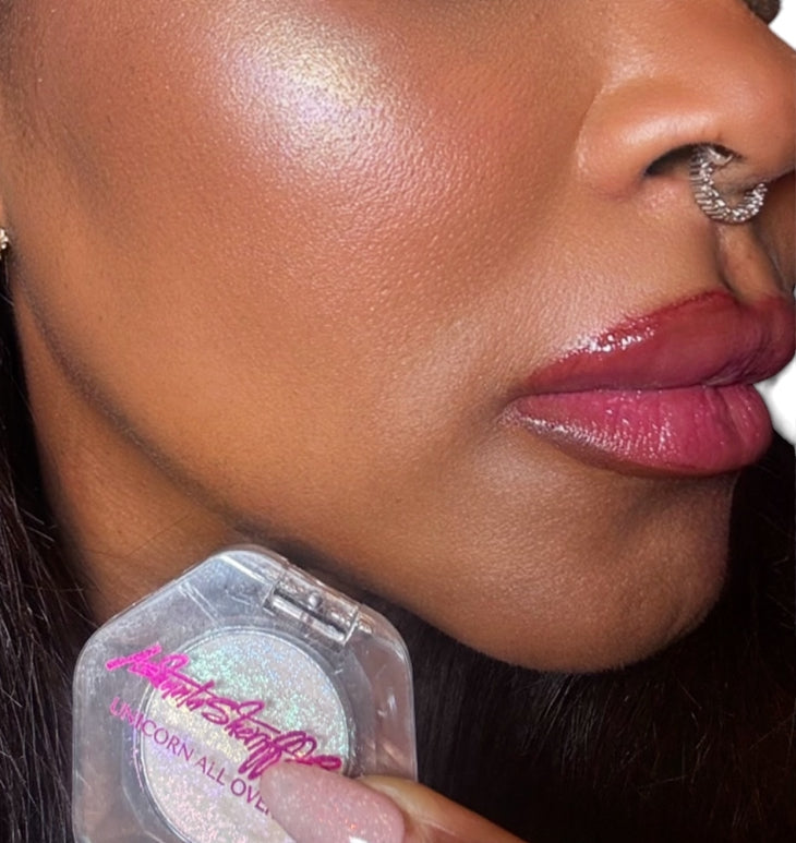 Ashunta Sheriff Beauty Unicorn All Over Glow-Ashunta Sheriff Beauty Unicorn All Over Glow