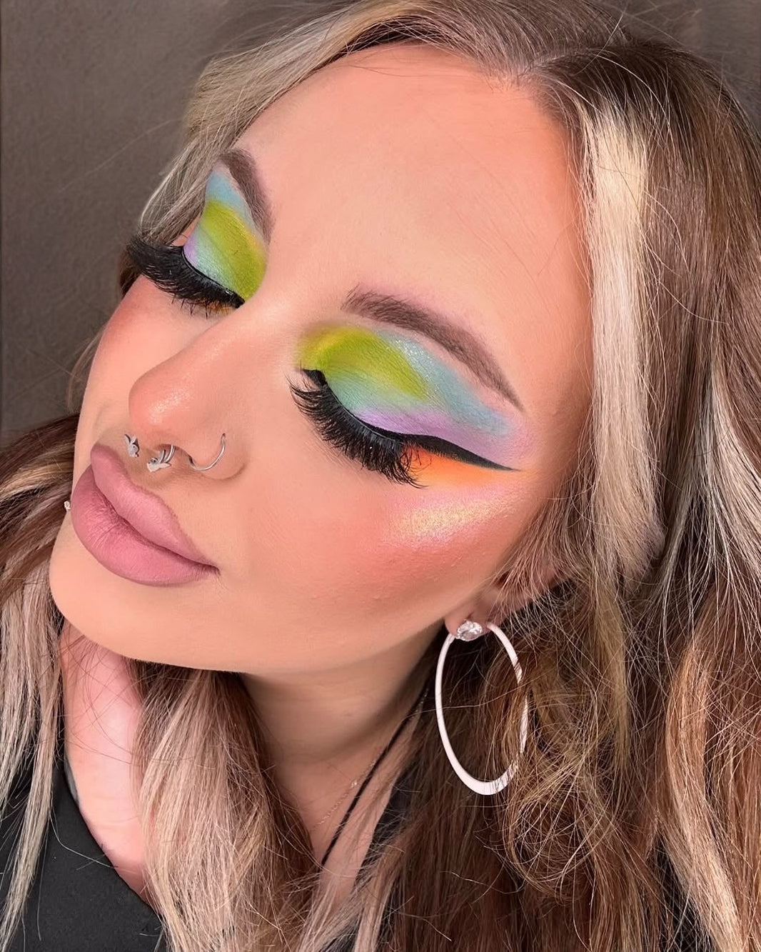 Ashunta Sheriff Beauty Unicorn All Over Glow-Ashunta Sheriff Beauty Unicorn All Over Glow