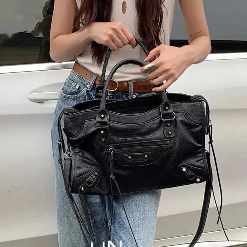 Brand PU Leather Crossbody Shoulder Bag For Women City Tote With Saddle Shape Y2K Street Style - Durable PU Leather-Brand PU Leather Crossbody Shoulder Bag For Women City Tote With Saddle Shape Y2K Street Style - Durable PU Leather