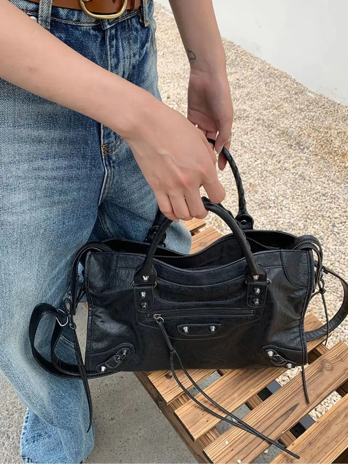 Brand PU Leather Crossbody Shoulder Bag For Women City Tote With Saddle Shape Y2K Street Style - Durable PU Leather-Brand PU Leather Crossbody Shoulder Bag For Women City Tote With Saddle Shape Y2K Street Style - Durable PU Leather