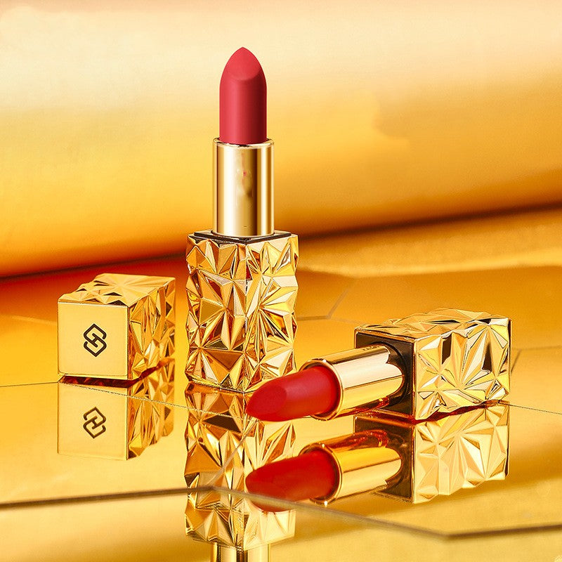 Matte and hard to remove makeup lipstick-5bff8b192676fc2b3285fe53541af6d0