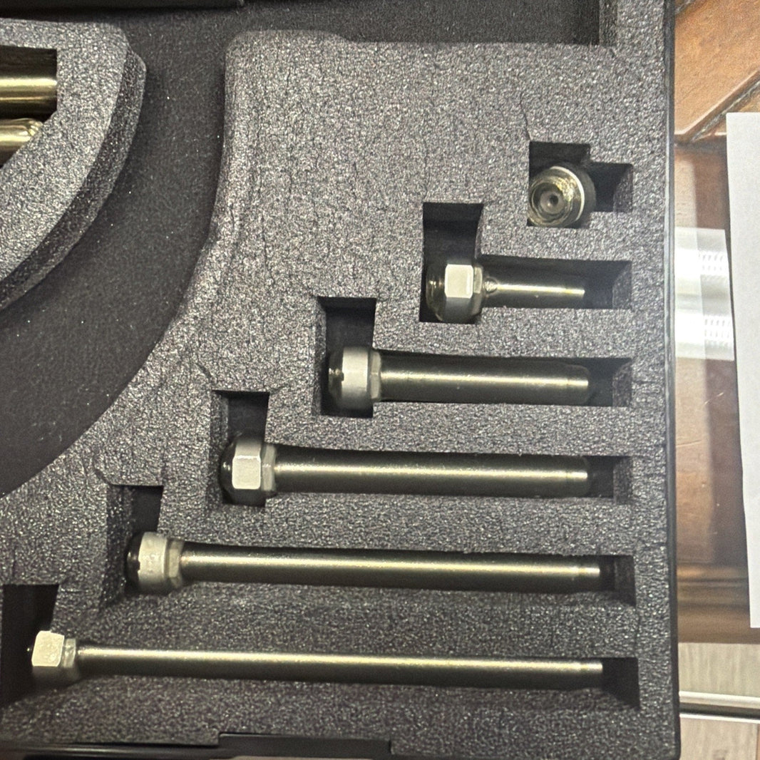 Mitutoyo 104-137 0-6" .001" Interchangeable Anvil Micrometer Set w/Standards-Mitutoyo 104-137 0-6" .001" Interchangeable Anvil Micrometer Set w/Standards