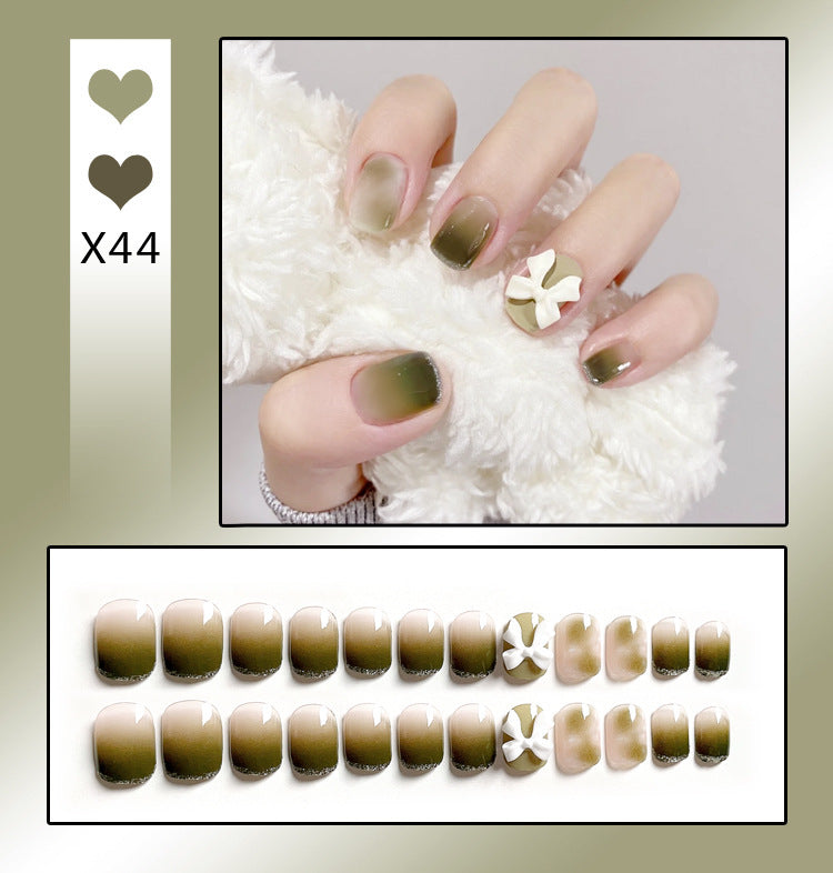 French Worn Removable Nails And Diamonds-fd9dade0dd8fba57f774550ec7e71bf0
