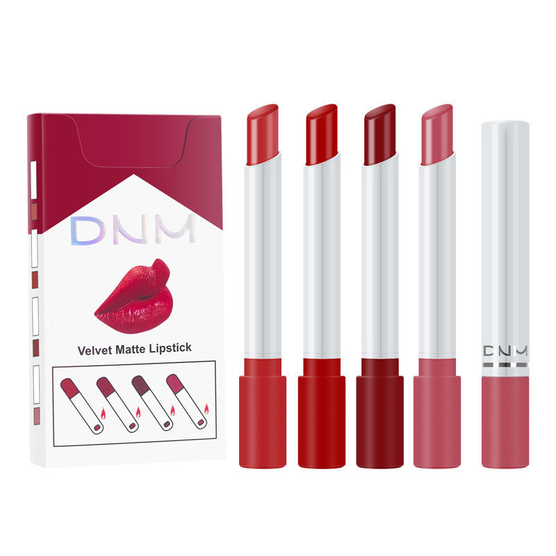 Four Makeup Set Non-stick Cigarette Pipe Thin Lipsticks-28a20b8960e9482739e9626f3a91c3cb